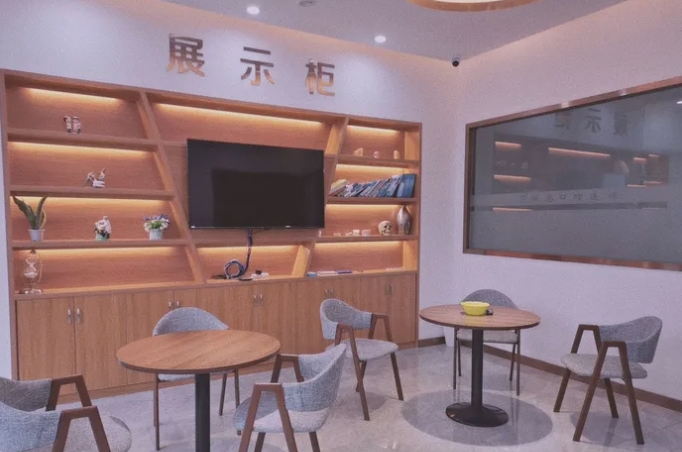 長(zhǎng)沙滿意口腔門(mén)診部