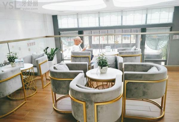 鄞州牙壹家口腔多少收費貴嗎