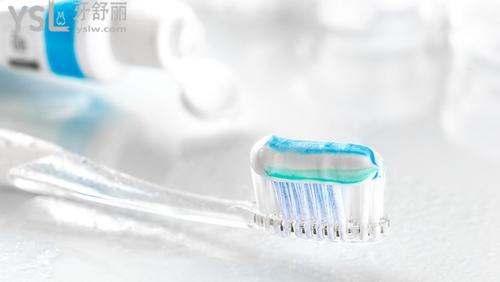 各種牙膏的作用與功效有哪些？原來(lái)選牙膏這么多彎彎繞繞！