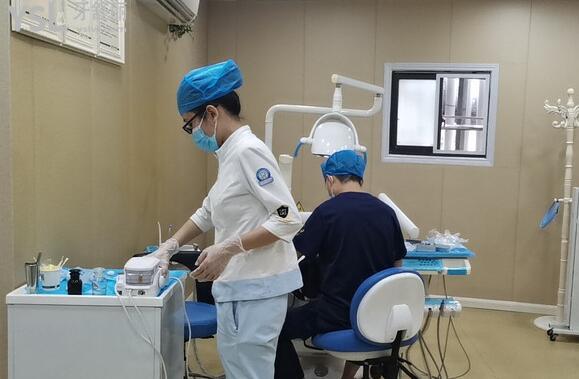 重慶牙博士口腔醫(yī)生診療
