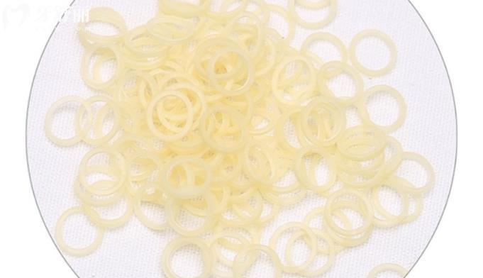 牙醫(yī)給的小皮筋有什么作用？麻煩不戴可以嗎？