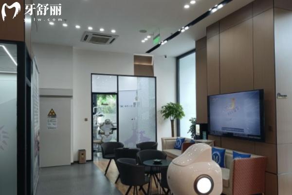 沈陽(yáng)鐵西瑞思興工口腔門(mén)診部