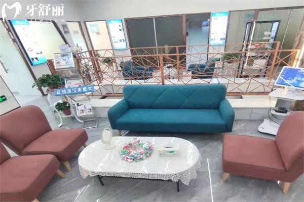 包頭市微笑臻吻口腔門(mén)診部