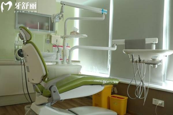 深圳愛康健口腔醫(yī)院種植牙怎么樣？技術(shù)實(shí)力 臨床經(jīng)驗(yàn) 設(shè)備助力等都不錯(cuò)