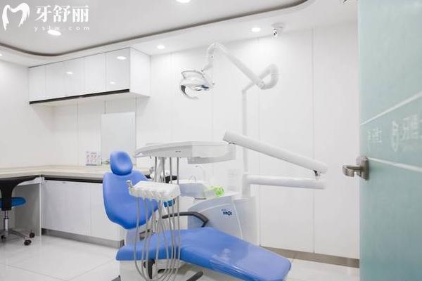 長春牙博士口腔醫(yī)院治療室