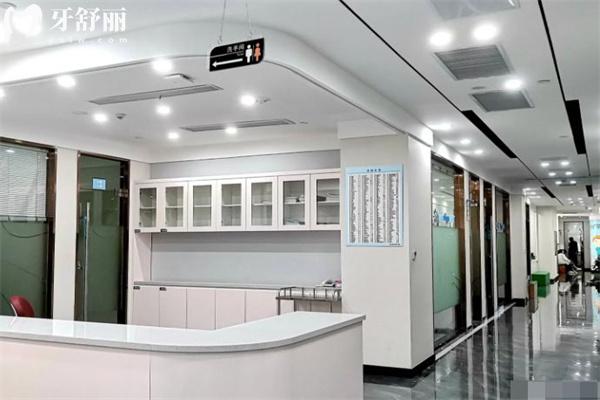 一文分享宜興城東口腔門診部營業(yè)時(shí)間表+地址+預(yù)約電話+價(jià)格表