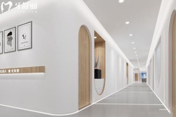 成都極光口腔種植牙怎么樣