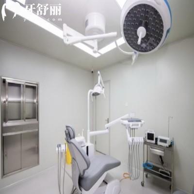 濰坊中牙口腔醫(yī)院收費(fèi)高嗎?從價(jià)格表來(lái)看收費(fèi)不高位置好找
